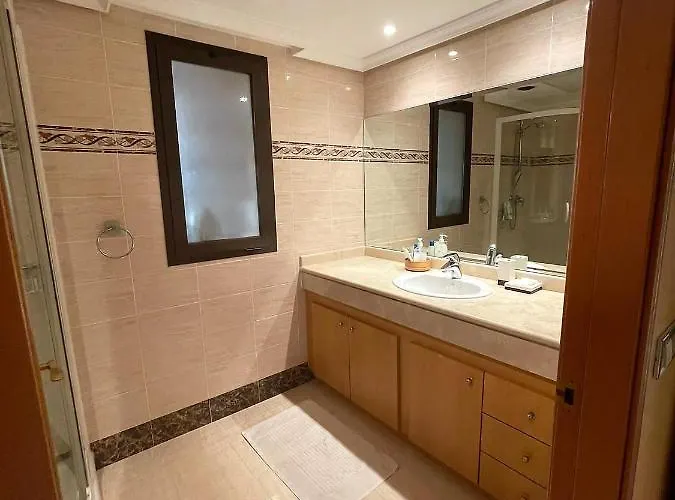 Sea View Golfing Two Bedrooms Apartment